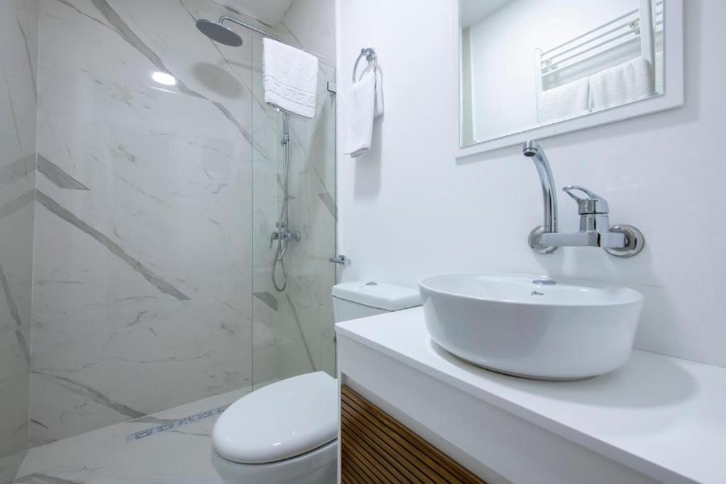 Opera Boutique Hotel Tbiliszi Kültér fotó
